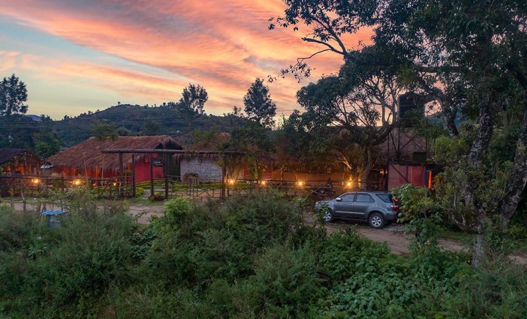 Deshadan Eco Valley Resort - An Eco Friendly Mud House Kanthalloor Esterno foto