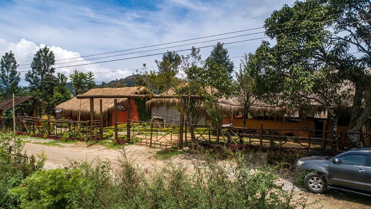 Deshadan Eco Valley Resort - An Eco Friendly Mud House Kanthalloor Esterno foto