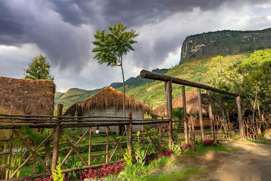 Deshadan Eco Valley Resort - An Eco Friendly Mud House Kanthalloor Esterno foto